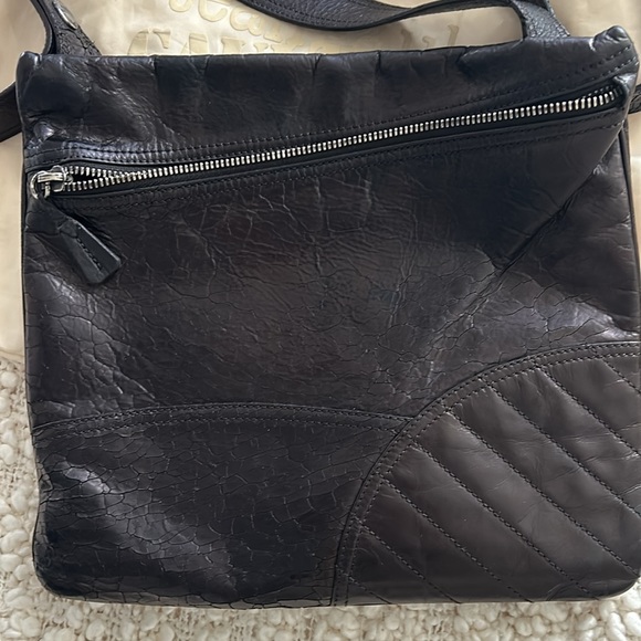 Very rare beautiful vintage cross body JEAN PAUL GAULTIER black leather - Picture 2 of 13